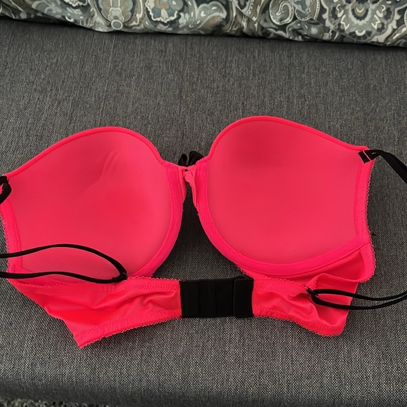Victoria’s Secret Very Sexy push up bra - Picture 6 of 6